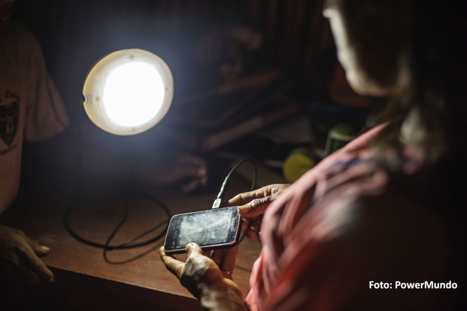 Peruana gana premio de innovación en América Latina con proyecto que usa tecnología solar